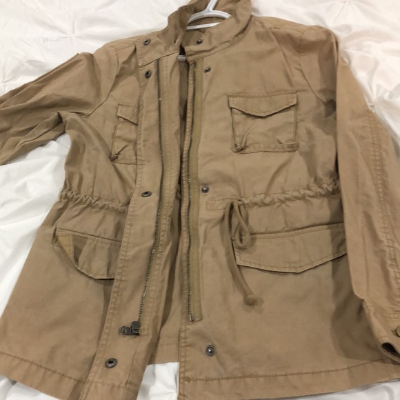 Old Navy ladies medium tan cargo jacket - Picture 7 of 9
